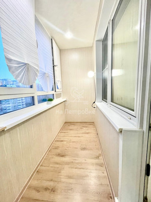 Продам трехкомнатную (3-комн.) квартиру, Южная ул, 25, Дрожжино рп