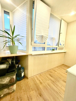 Продам трехкомнатную (3-комн.) квартиру, Южная ул, 25, Дрожжино рп