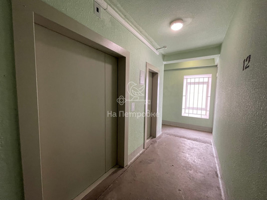 Продам трехкомнатную (3-комн.) квартиру, Южная ул, 25, Дрожжино рп