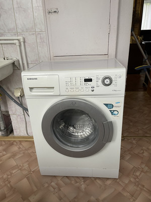 Продам двухкомнатную (2-комн.) квартиру, Кондратьевский пр-кт, 81к1, Санкт-Петербург г