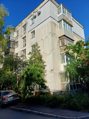Продам трехкомнатную (3-комн.) квартиру, Заводской пер, 44, Симферополь г