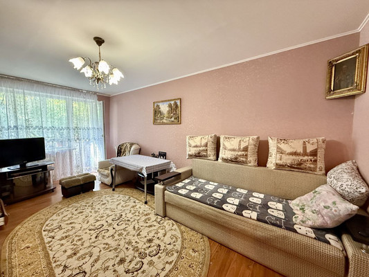 Продам трехкомнатную (3-комн.) квартиру, Заводской пер, 44, Симферополь г
