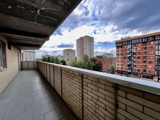 Продам двухкомнатную (2-комн.) квартиру, Зорге ул, 9, Ростов-на-Дону г