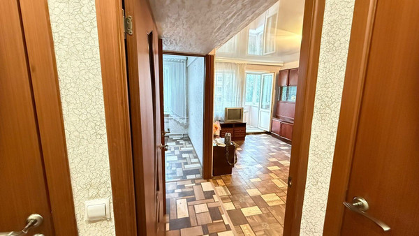 Продам однокомнатную (1-комн.) квартиру, Розы Люксембург ул, 231, Иркутск г