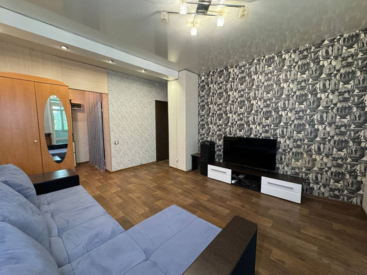Продам двухкомнатную (2-комн.) квартиру, Калинина ул, 31, Комсомольск-на-Амуре г