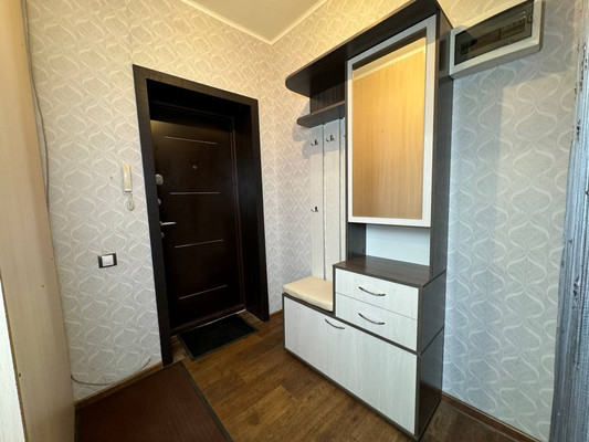 Продам двухкомнатную (2-комн.) квартиру, Калинина ул, 31, Комсомольск-на-Амуре г
