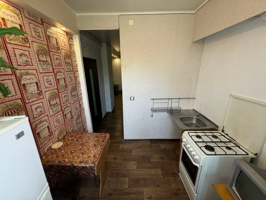 Продам двухкомнатную (2-комн.) квартиру, Калинина ул, 31, Комсомольск-на-Амуре г