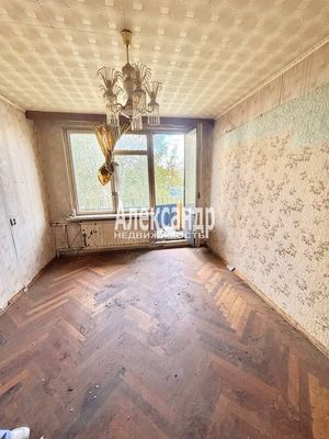 Продам комнату в 2-комн. квартире, Замшина ул, 56, Санкт-Петербург г