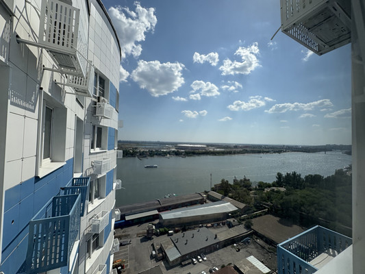 Продам двухкомнатную (2-комн.) квартиру, Береговая ул, 73, Ростов-на-Дону г