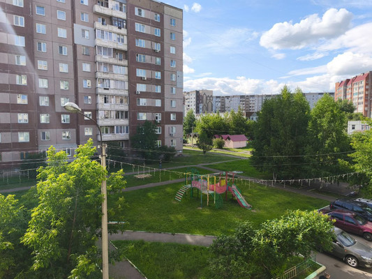 Продам однокомнатную (1-комн.) квартиру, Взлетная ул, 12, Красноярск г