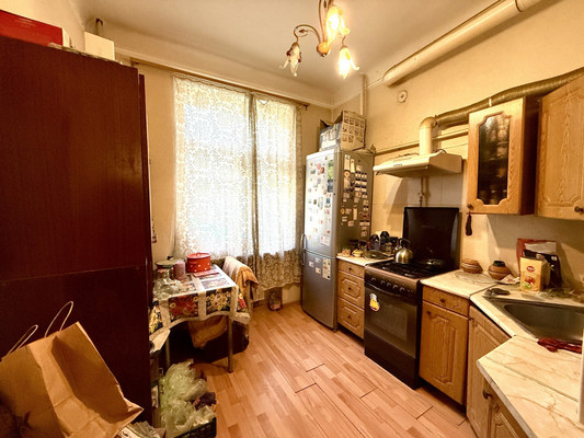 Продам трехкомнатную (3-комн.) квартиру, Яхромская ул, 14к5, Москва г