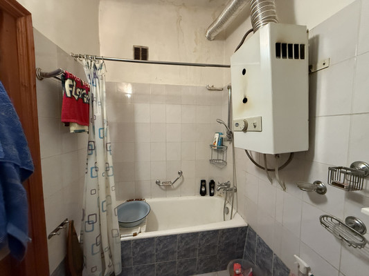 Продам трехкомнатную (3-комн.) квартиру, Яхромская ул, 14к5, Москва г
