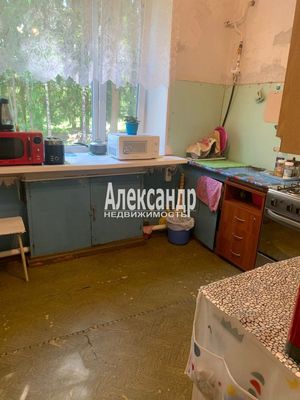 Продам комнату в 3-комн. квартире, Курортная ул, 10, Зеленогорск г