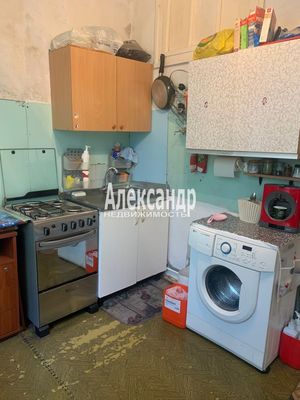 Продам комнату в 3-комн. квартире, Курортная ул, 10, Зеленогорск г