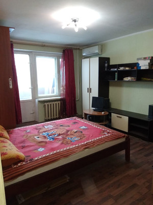 Продам двухкомнатную (2-комн.) квартиру, Маршала Неделина ул, 9, Одинцово г