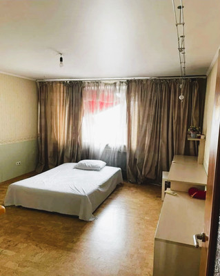 Продам трехкомнатную (3-комн.) квартиру, Октябрьский пр-кт, 18к1, Люберцы г