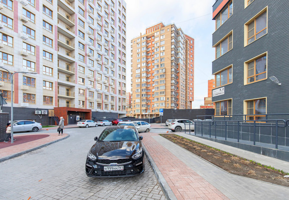 Продам двухкомнатную (2-комн.) квартиру, Северная ул, 2ак2, Батайск г