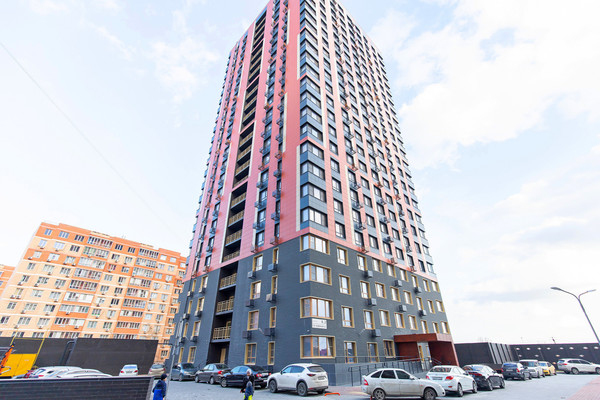 Продам двухкомнатную (2-комн.) квартиру, Северная ул, 2ак2, Батайск г