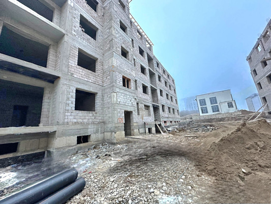 Продам трехкомнатную (3-комн.) квартиру, Солнечная ул, 16, Нальчик г
