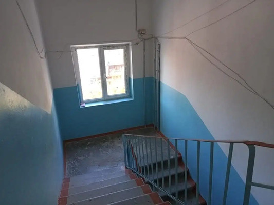 Продам двухкомнатную (2-комн.) квартиру, Ингушская ул, 17кБ, Нальчик г