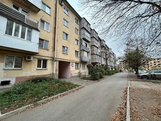Продам двухкомнатную (2-комн.) квартиру, Ингушская ул, 17кБ, Нальчик г