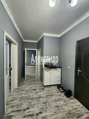 Продам двухкомнатную (2-комн.) квартиру, Восточная ул, 18, Кириши г