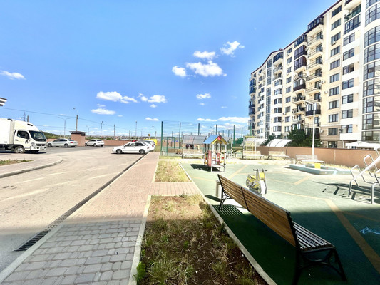 Продам однокомнатную (1-комн.) квартиру, Ковыльная ул, 96, Симферополь г