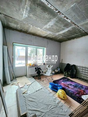 Продам многокомнатную квартиру, Нефтехимиков ул, 48, Кириши г