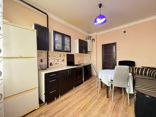 Продам двухкомнатную (2-комн.) квартиру, Эльбрусская ул, 19А, Нальчик г