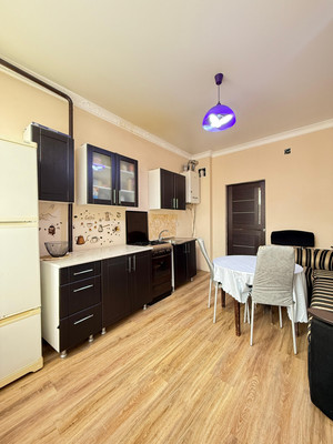 Продам двухкомнатную (2-комн.) квартиру, Эльбрусская ул, 19А, Нальчик г