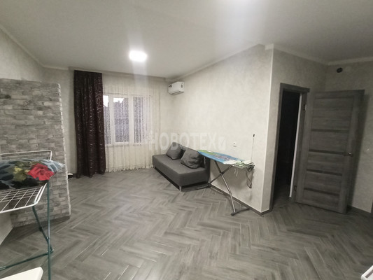 Сдам двухкомнатную (2-комн.) квартиру, Красной Розы ул, 20, Крымск г