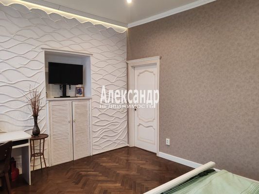 Продам трехкомнатную (3-комн.) квартиру, Московский пр-кт, 132, Санкт-Петербург г