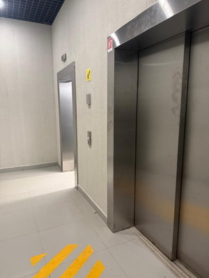 Продам двухкомнатную (2-комн.) квартиру, Ремизова ул, 11к2, Москва г