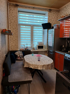 Продам двухкомнатную (2-комн.) квартиру, Возрождения ул, 7/25, Санкт-Петербург г