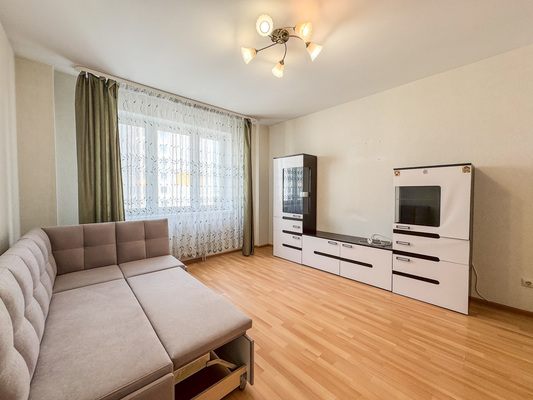 Продам двухкомнатную (2-комн.) квартиру, Степана Разина ул, 107, Екатеринбург г