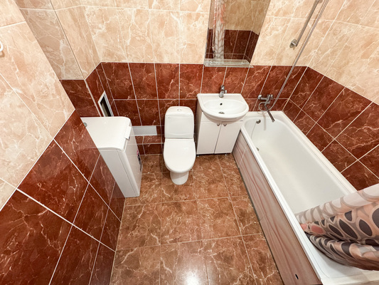 Продам двухкомнатную (2-комн.) квартиру, Степана Разина ул, 107, Екатеринбург г