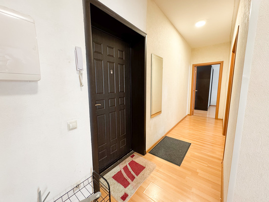 Продам двухкомнатную (2-комн.) квартиру, Степана Разина ул, 107, Екатеринбург г