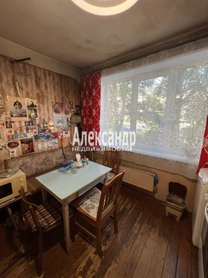Продам двухкомнатную (2-комн.) квартиру, Портовое ш, 45Б, Выборг г