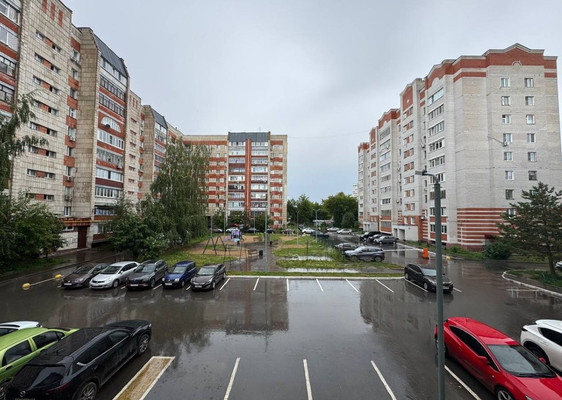 Продам двухкомнатную (2-комн.) квартиру, Ново-Светлая ул, 18, Казань г