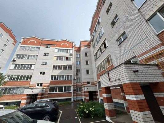 Продам двухкомнатную (2-комн.) квартиру, Ново-Светлая ул, 18, Казань г