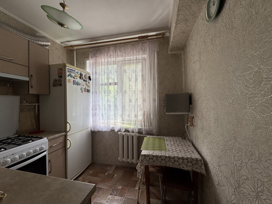 Продам двухкомнатную (2-комн.) квартиру, Коммунаров ул, 4, Брянск г