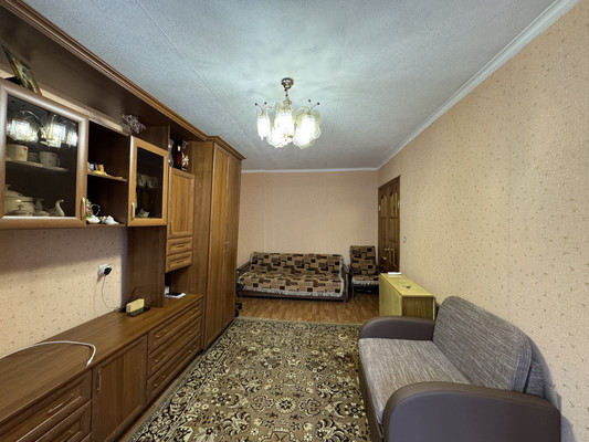 Продам двухкомнатную (2-комн.) квартиру, Коммунаров ул, 4, Брянск г