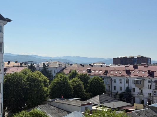 Продам трехкомнатную (3-комн.) квартиру, Пушкина ул, 35, Нальчик г
