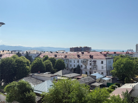 Продам трехкомнатную (3-комн.) квартиру, Пушкина ул, 35, Нальчик г