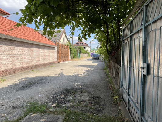 Продам участок 5 соток, ИЖС, Кирова ул, 217, Нальчик г, 0 км от города