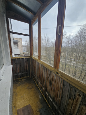 Продам трехкомнатную (3-комн.) квартиру, Крупской ул, 5, Гатчина г