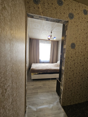 Продам трехкомнатную (3-комн.) квартиру, Крупской ул, 5, Гатчина г