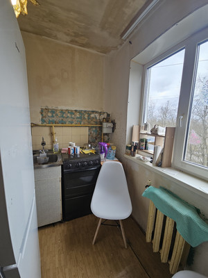 Продам трехкомнатную (3-комн.) квартиру, Крупской ул, 5, Гатчина г