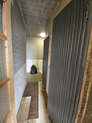 Продам трехкомнатную (3-комн.) квартиру, Крупской ул, 5, Гатчина г
