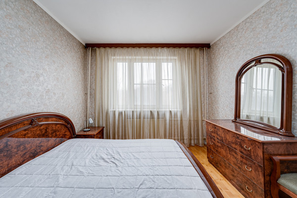 Продам двухкомнатную (2-комн.) квартиру, Рублевское ш, 16к2, Рублево п